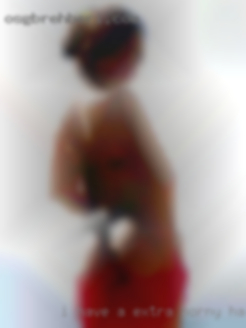I have a extra horny hard on for mature women.